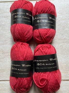 Mission Falls 1824 Wool Superwash Merino Yarn Lot 4 Skeins Coral Red 340 Yards